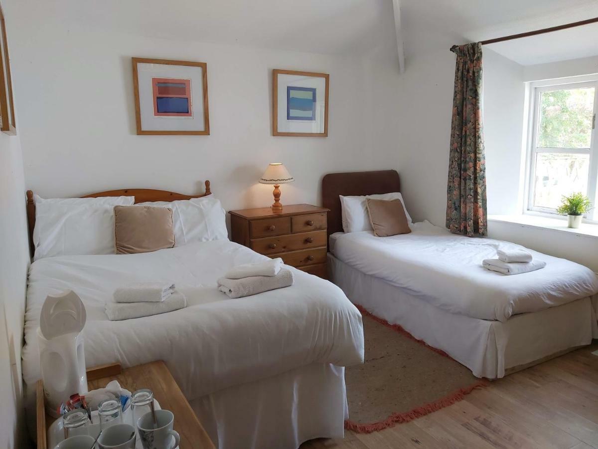 Rangeworthy Court Hotel Habitación foto